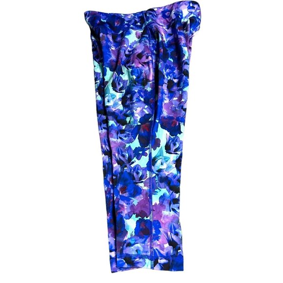 Danskin Now Womens Floral Capri Leggings S 4-6 Polyester/Spandex Blue & Purple - Picture 6 of 7